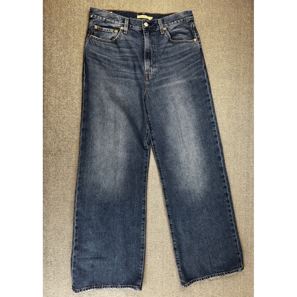 Levis Jeans 31x32 Medium Wash Ribcage Wide Leg Ultra High Rise Denim A6081-0012